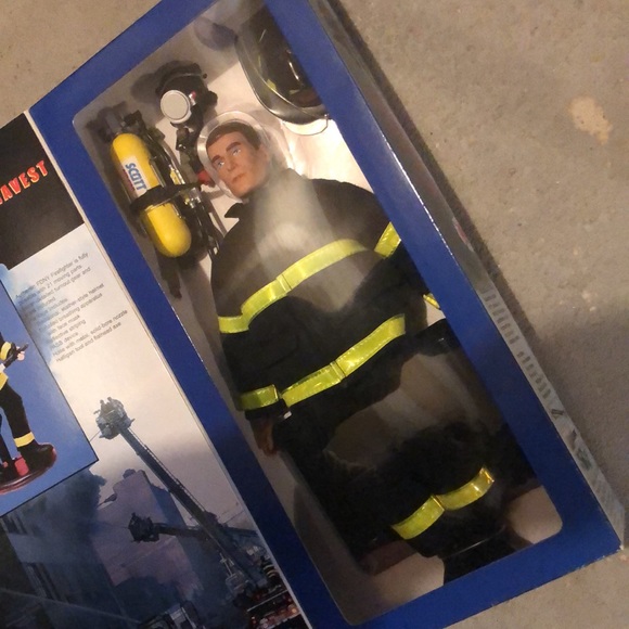Two FDNY Action Figures in Memory of 9-11-01 - Picture 6 of 6